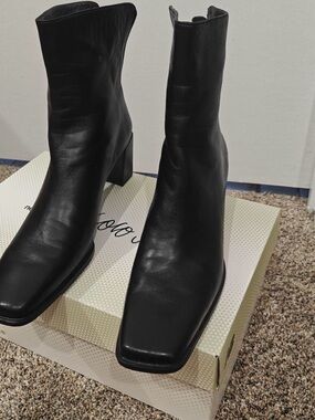 Stuart weitzman Black Leather Square-Toe Block Heel Ankle Boots